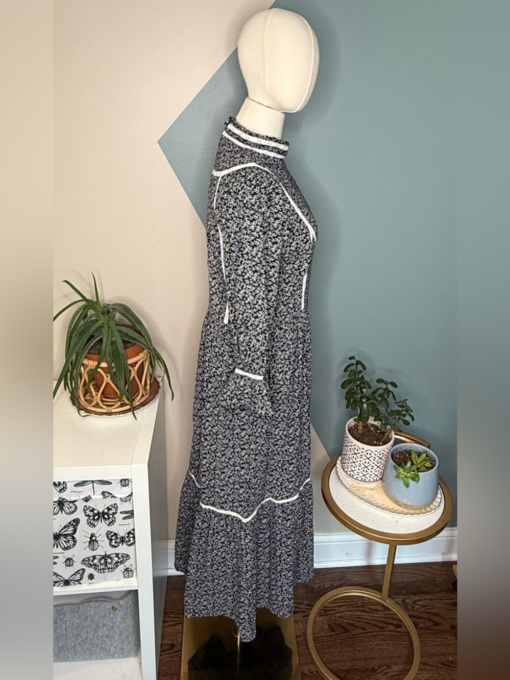 Meadows NWT Prairie Midi Dress Navy Floral Lace Cottagecore Romantic US 8 - Picture 5 of 13